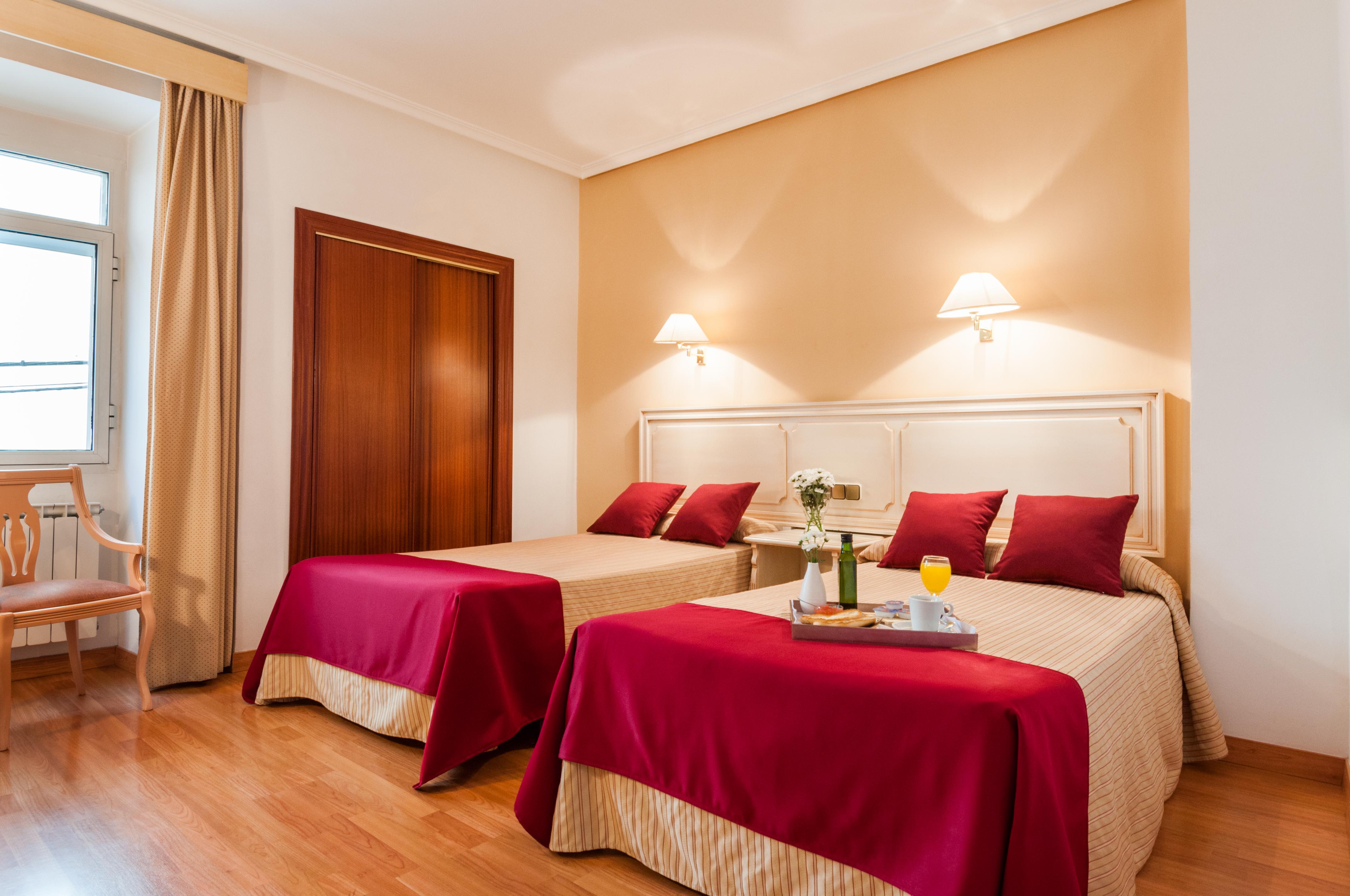Hotel Victoria 리나레스 외부 사진